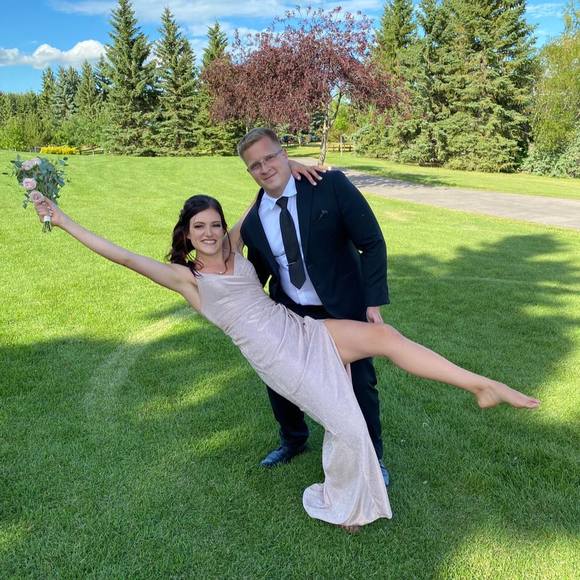 Meet your Posher, Deena - Picture 1 of 1